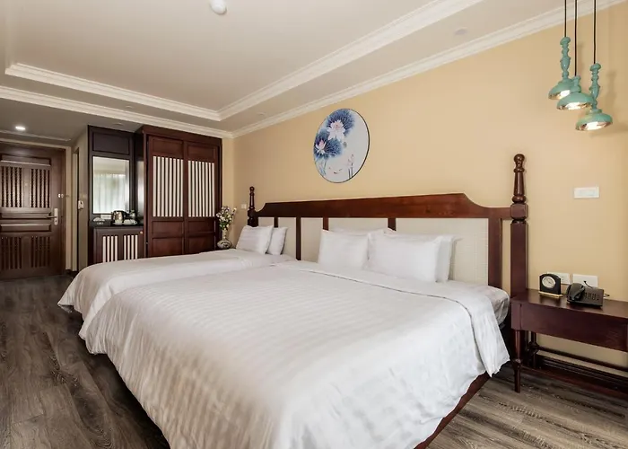 Hanoi Golden Lotus Ama Hotel